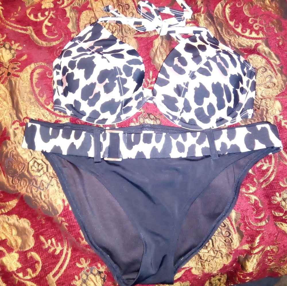 Victoria Secret bikini